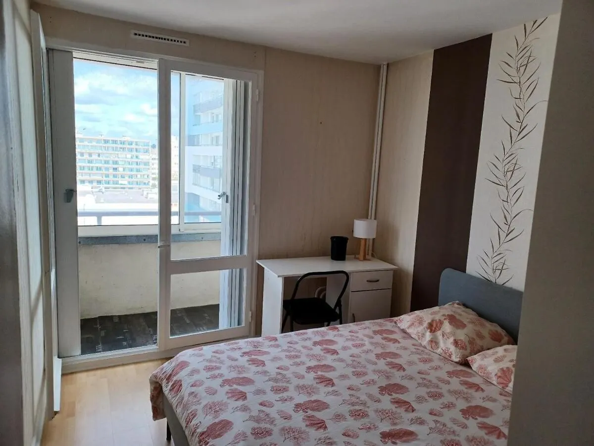 Spacious Apartment Bellevue Brest 0*,  França